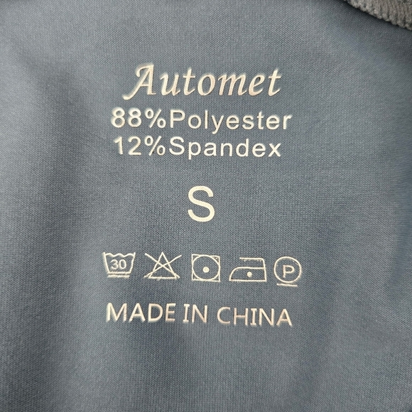 AUTOMET Womens Long Sleeve Shirts. Basic Crop Tops. Underscrubs Layer. … - Picture 6 of 7